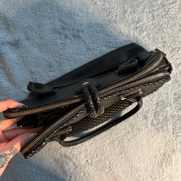 Black Purse - Picture 4 of 16